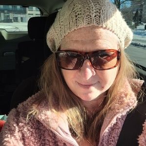 Meet your Posher, Cathy